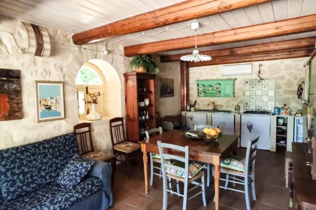 Villa Neli, Palazzolo Acreide, Siracusa, Hot Tub, Wi-Fi & Parking 外观 照片