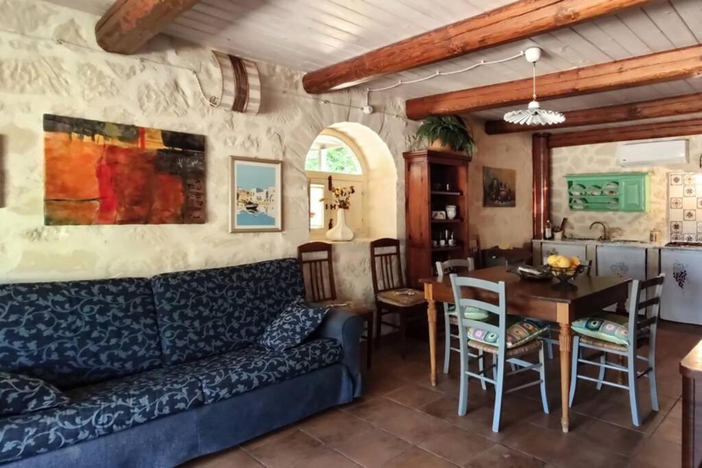 Villa Neli, Palazzolo Acreide, Siracusa, Hot Tub, Wi-Fi & Parking 外观 照片