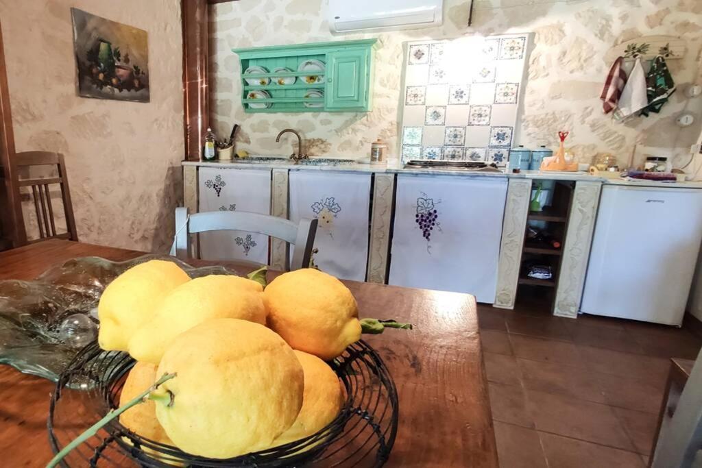 Villa Neli, Palazzolo Acreide, Siracusa, Hot Tub, Wi-Fi & Parking 外观 照片